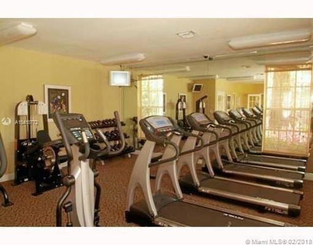 1225 SW 46th Avenue 203, Pompano Beach, FL 33069