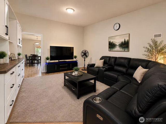 12503 SE 259th Place, Kent, WA 98030