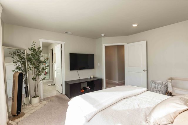 1164 SW Pendleton Way, Port Orchard, WA 98367