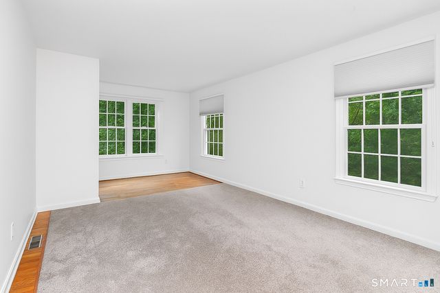 29 Hungry Hill Circle, Guilford, CT 06437