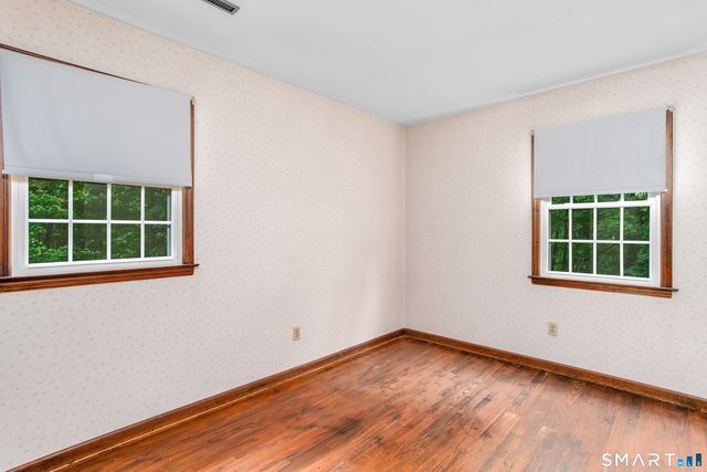 29 Hungry Hill Circle, Guilford, CT 06437