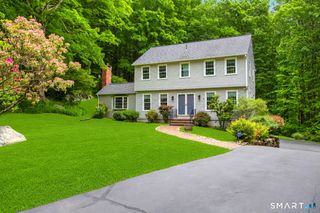 29 Hungry Hill Circle, Guilford, CT 06437