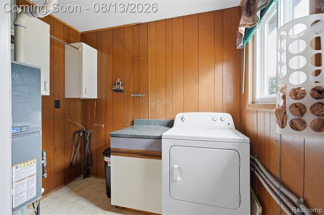 1217 E Commerce Street, Milford, MI 48381