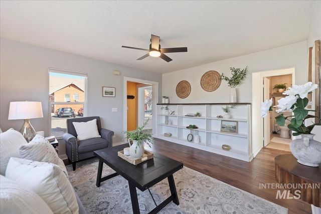 3111 Palouse St, Boise, ID 83705