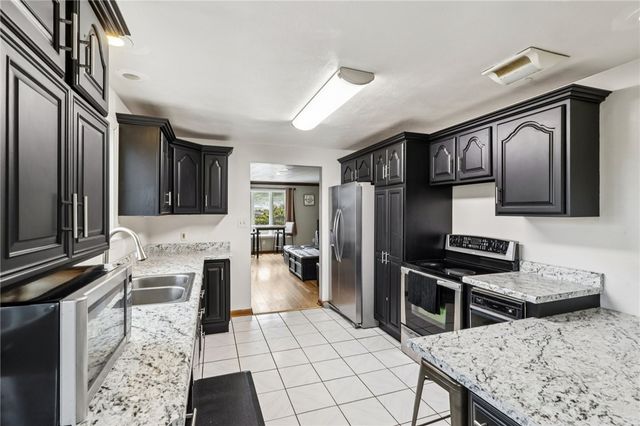 300 Sherrie Drive, Plum Boro, PA 15239