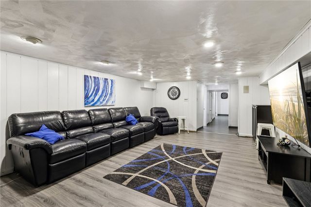 300 Sherrie Drive, Plum Boro, PA 15239