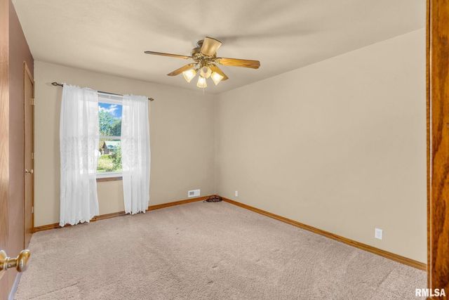 107 HILLTOP Street, Colona, IL 61241