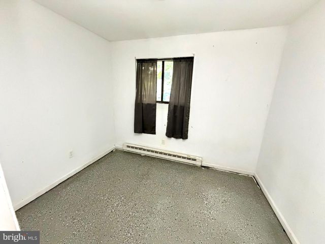 1841 SHADYSIDE DR, Tobyhanna, PA 18466