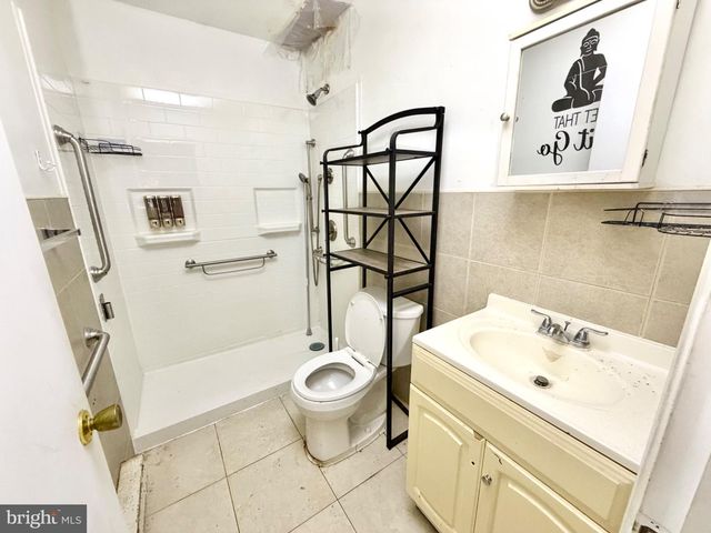 1841 SHADYSIDE DR, Tobyhanna, PA 18466
