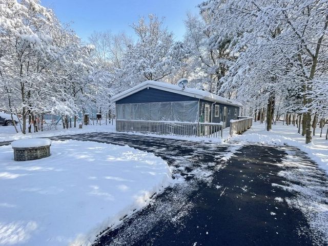 1841 SHADYSIDE DR, Tobyhanna, PA 18466
