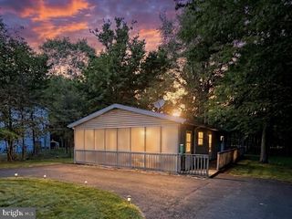 1841 SHADYSIDE DR, Tobyhanna, PA 18466