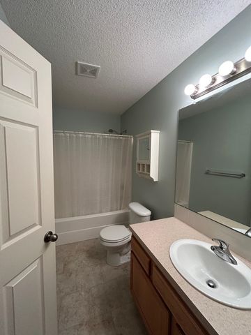 14010 E Whitewood St, Wichita, KS 67230