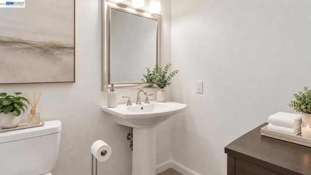 36746 Peach Ct., Newark, CA 94560