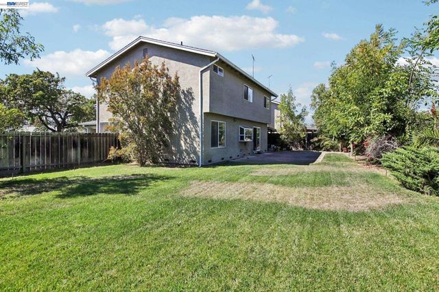 36746 Peach Ct., Newark, CA 94560