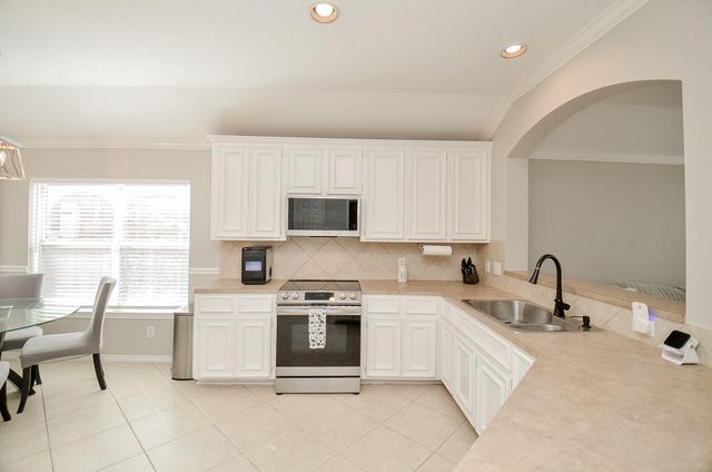 3831 Carters Lake Drive, Richmond, TX 77406
