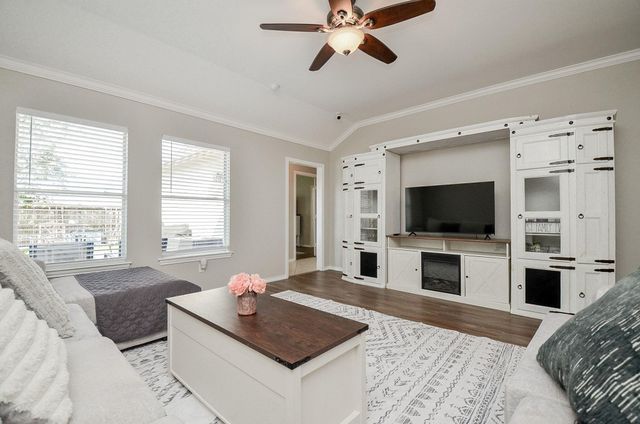 3831 Carters Lake Drive, Richmond, TX 77406