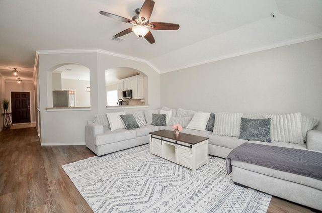3831 Carters Lake Drive, Richmond, TX 77406