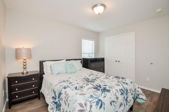 3831 Carters Lake Drive, Richmond, TX 77406
