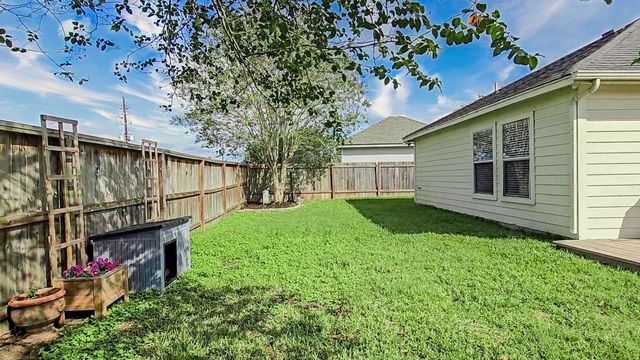 3831 Carters Lake Drive, Richmond, TX 77406
