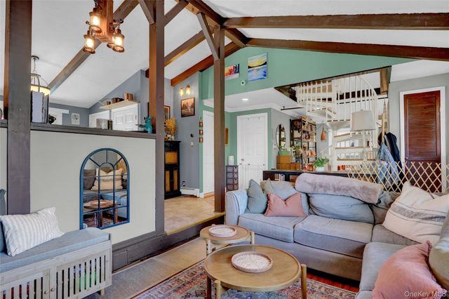 25 Zenith Road, Rocky Point, NY 11778