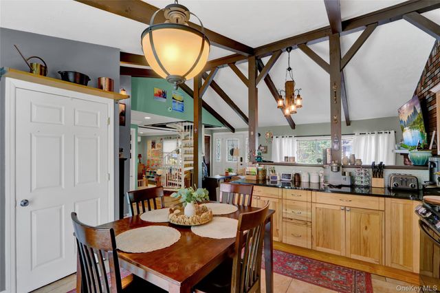 25 Zenith Road, Rocky Point, NY 11778