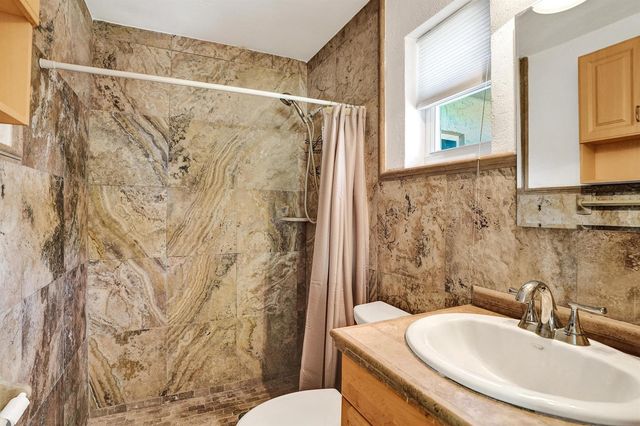 1240 SW 4th Avenue, Pompano Beach, FL 33060
