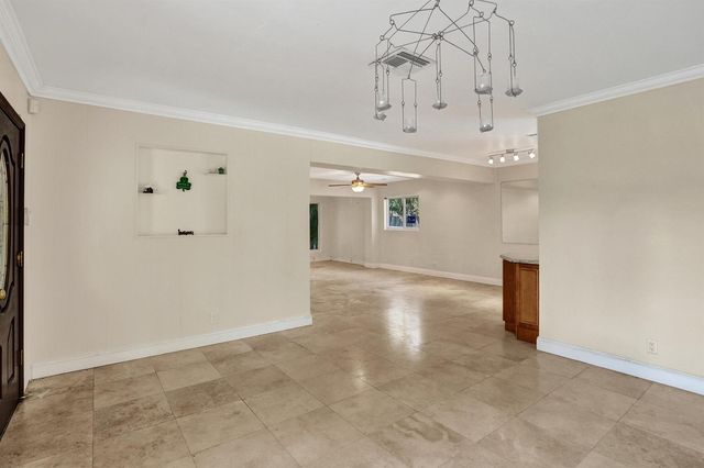 1240 SW 4th Avenue, Pompano Beach, FL 33060