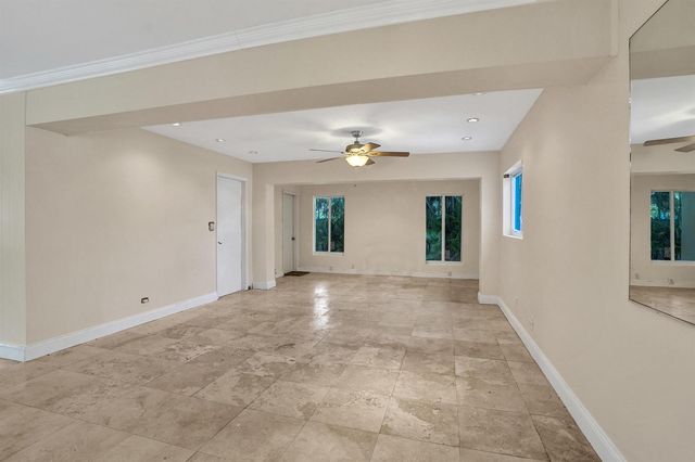 1240 SW 4th Avenue, Pompano Beach, FL 33060