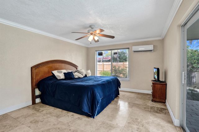 1240 SW 4th Avenue, Pompano Beach, FL 33060