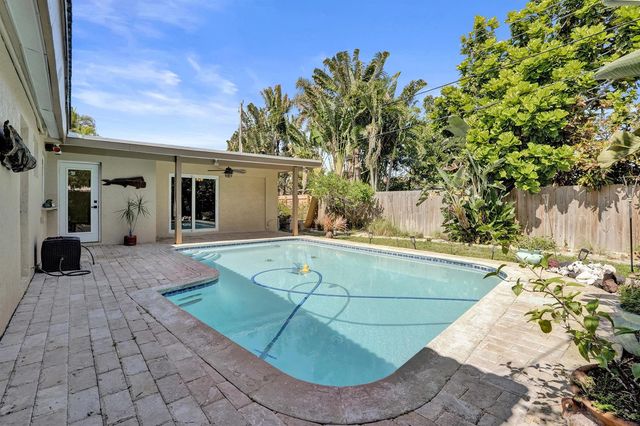 1240 SW 4th Avenue, Pompano Beach, FL 33060
