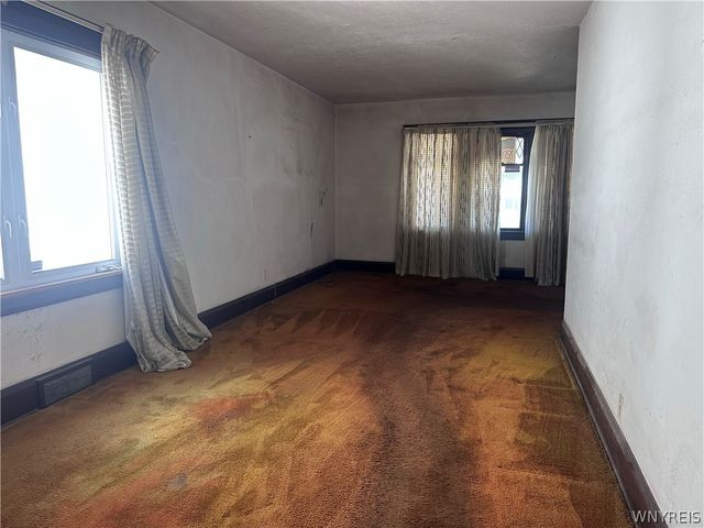 252 Roslyn Street, Buffalo, NY 14215
