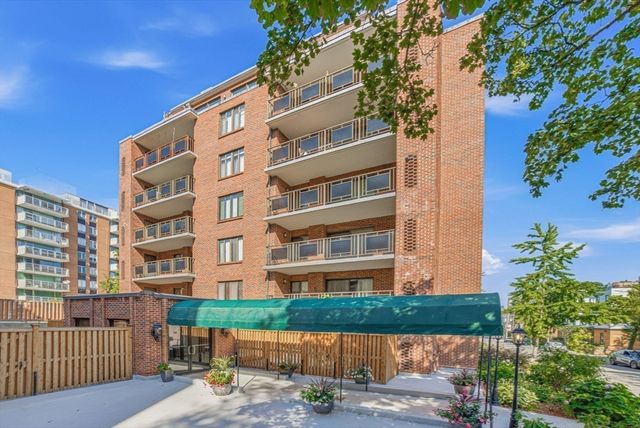 30 Stearns Road 505, Brookline, MA 02446