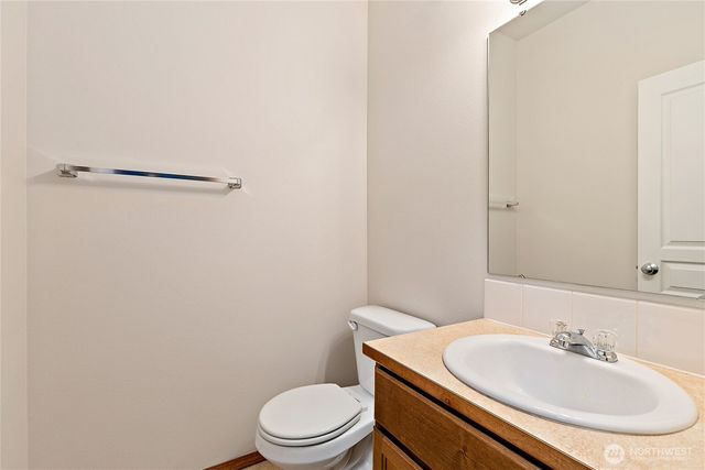 17424 93rd Avenue Ct E, Puyallup, WA 98375