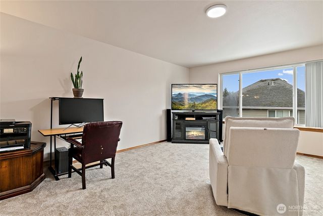 17424 93rd Avenue Ct E, Puyallup, WA 98375