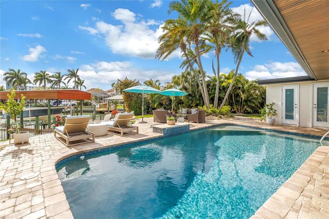 624 SNUG ISLAND, Clearwater, FL 33767