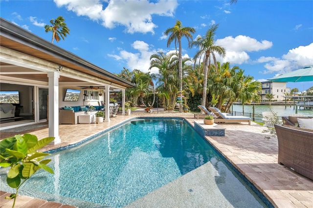 624 SNUG ISLAND, Clearwater, FL 33767