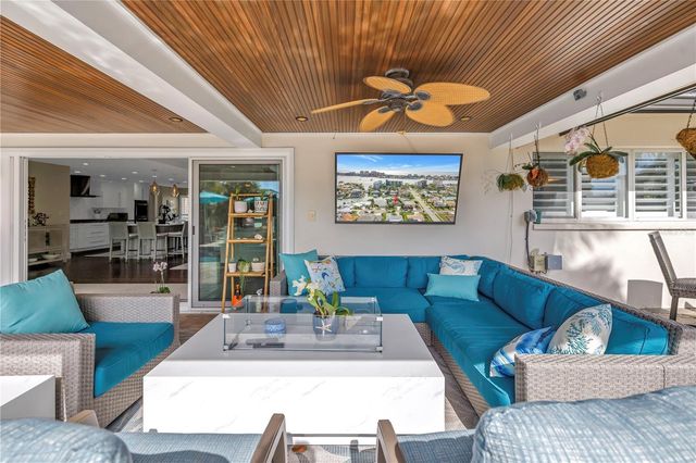 624 SNUG ISLAND, Clearwater, FL 33767