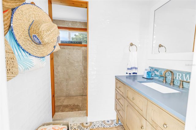 624 SNUG ISLAND, Clearwater, FL 33767