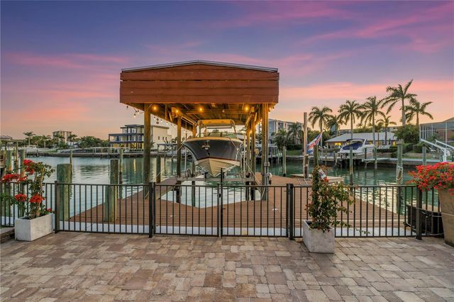 624 SNUG ISLAND, Clearwater, FL 33767