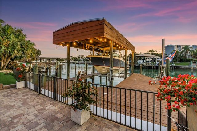 624 SNUG ISLAND, Clearwater, FL 33767