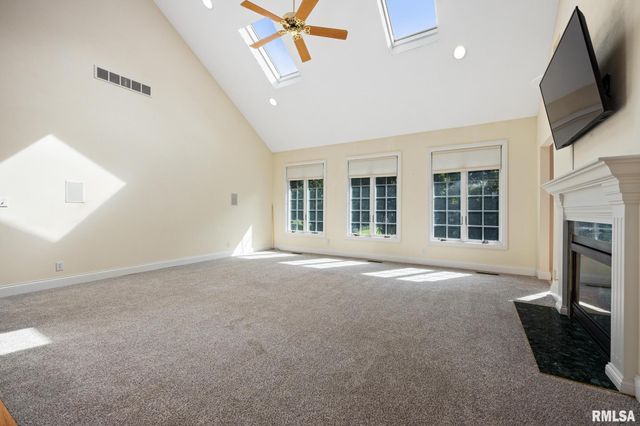 3909 W TALUS Court, Peoria, IL 61615