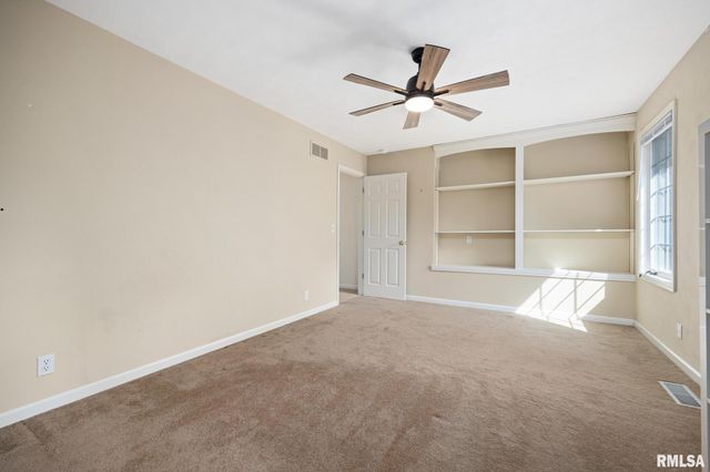 3909 W TALUS Court, Peoria, IL 61615
