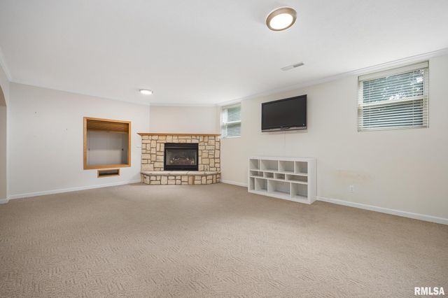 3909 W TALUS Court, Peoria, IL 61615