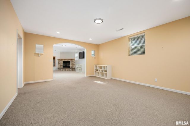 3909 W TALUS Court, Peoria, IL 61615