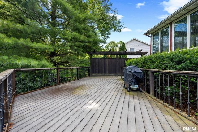 3909 W TALUS Court, Peoria, IL 61615