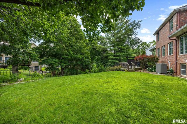 3909 W TALUS Court, Peoria, IL 61615