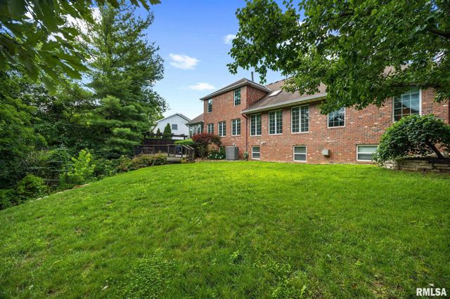3909 W TALUS Court, Peoria, IL 61615