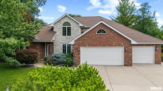 3909 W TALUS Court, Peoria, IL 61615
