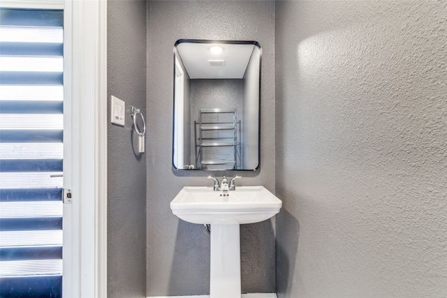 3121 Rutz Street, Dallas, TX 75212