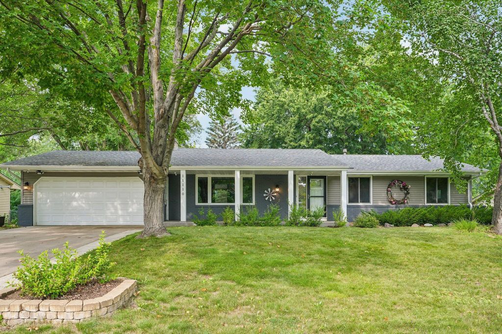 11110 19th Avenue S, Burnsville, MN 55337 — exterior